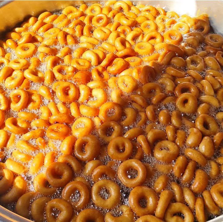 Çekmeköy Hayır Lokması Dağıtımı: Modern Siteler ve Mahalle Kültürü